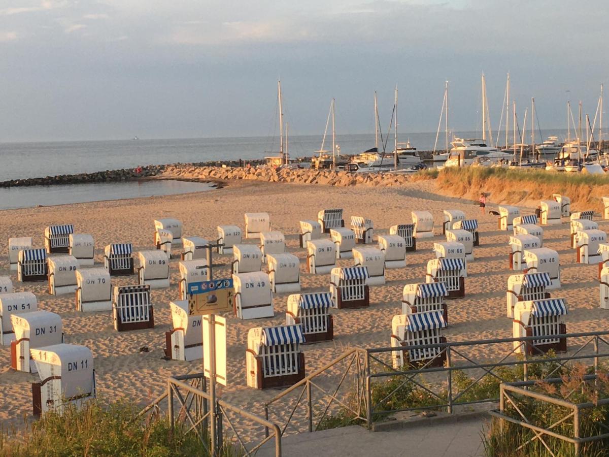 Fewo Strandstrasse - Fuehrt Auf Die Schoene Ostsee-Seebruecke Kuhlungsborn Bagian luar foto