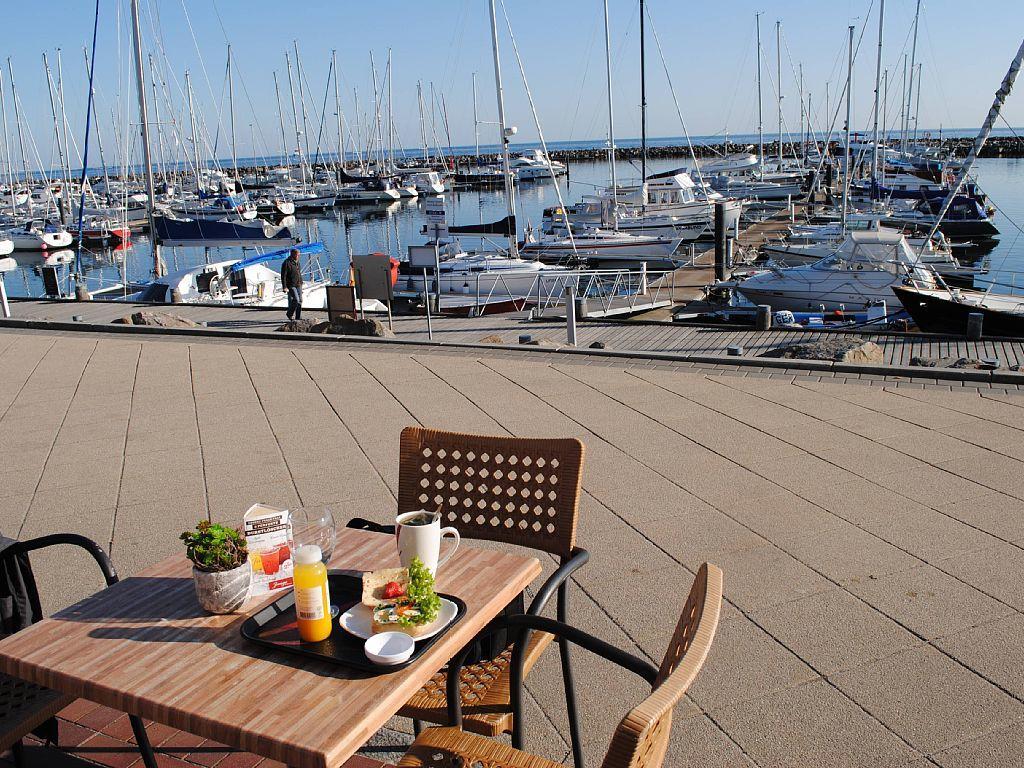 Fewo Strandstrasse - Fuehrt Auf Die Schoene Ostsee-Seebruecke Kuhlungsborn Bagian luar foto