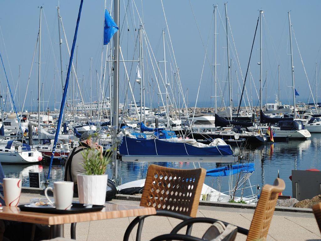 Fewo Strandstrasse - Fuehrt Auf Die Schoene Ostsee-Seebruecke Kuhlungsborn Bagian luar foto